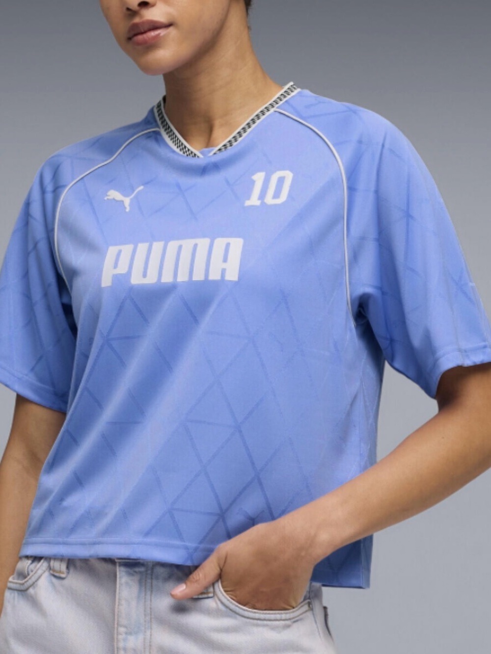 Puma Women's Intense Lavender T7Relaxed Football Jersey With Excellent Condition